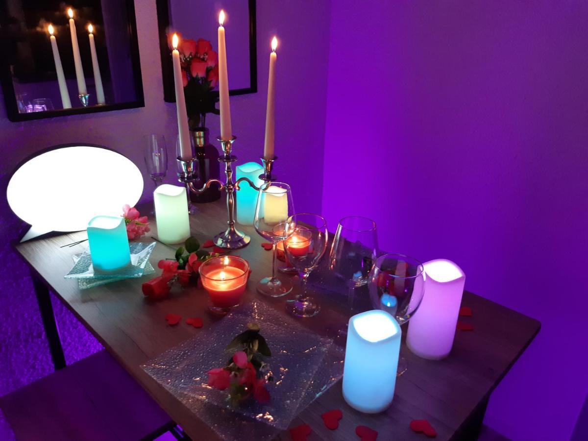 Luxe Sauna Privatif Et Grand Bain Jacuzzi A Deux A Biscarosse Plage Pour Nuit Romantique Avec Decoration Led Et Bougies Biscarrosse Exterior foto