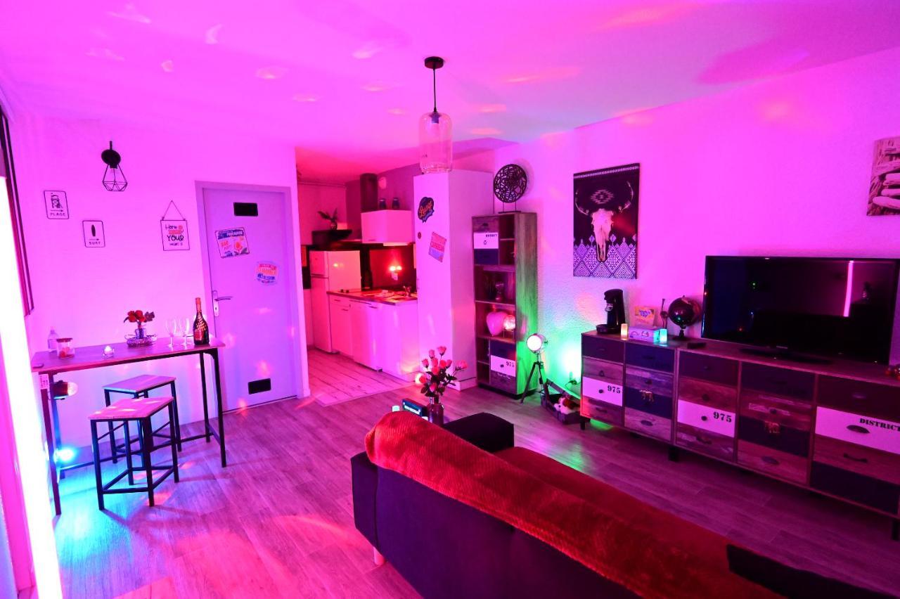 Luxe Sauna Privatif Et Grand Bain Jacuzzi A Deux A Biscarosse Plage Pour Nuit Romantique Avec Decoration Led Et Bougies Biscarrosse Exterior foto